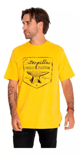 POLERA CAT HISTORIC TRADITION GRAPHIC TEE 9