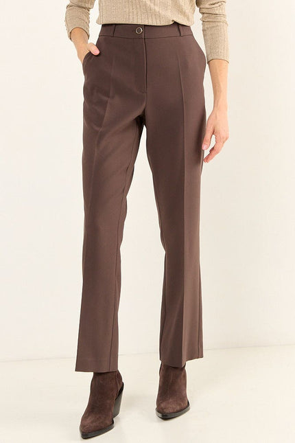 Pantalon Ma Griffe Liso MA GRIFFE en color café moro.