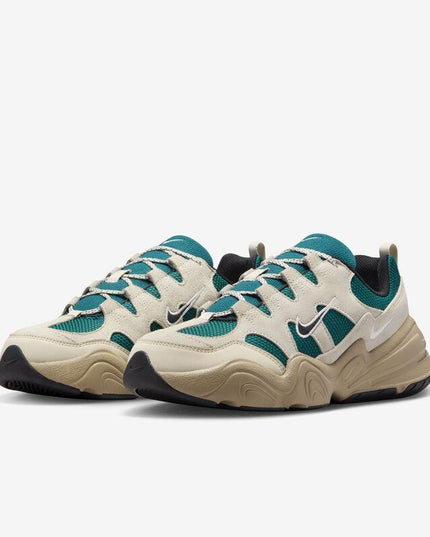 ZAPATILLA NIKE TECH HERA