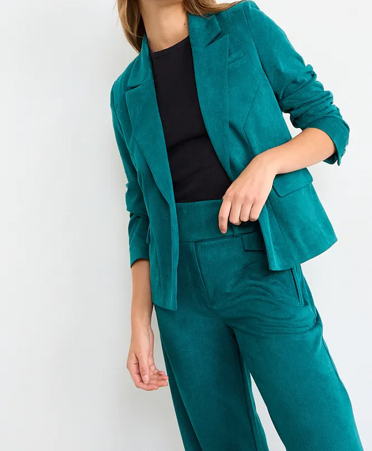 Blazer IO Blazer Io Liso en color verde musgo.