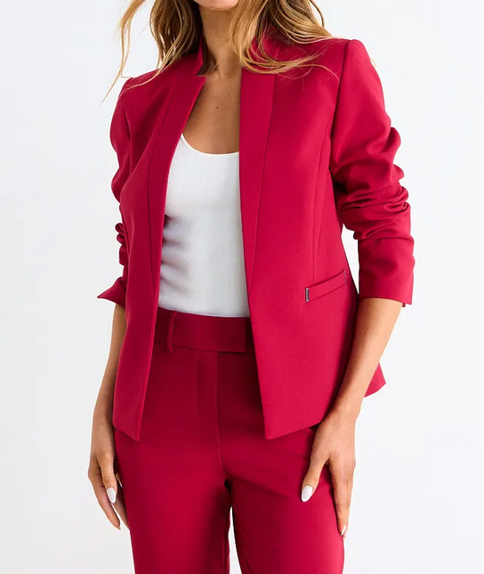 Blazer ASH Blazer Ash Basico Liso en color rojo.