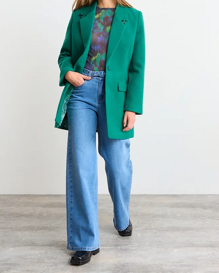 Prenda IO Chaqueton Io Liso en color verde musgo.