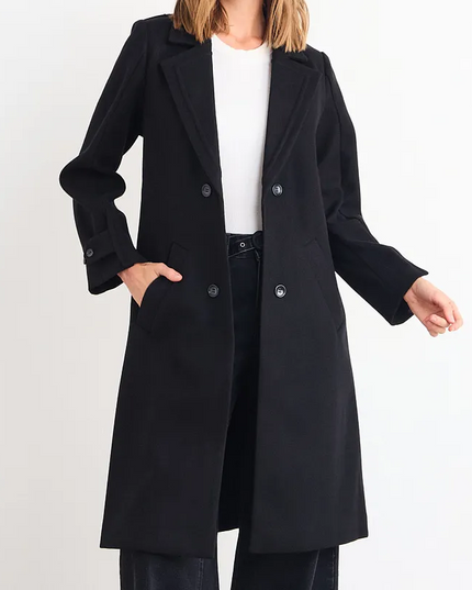 Chaqueton Io Liso IO en color negro.