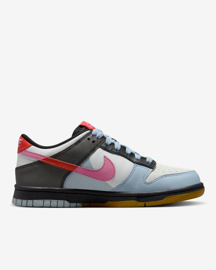 ZAPATILLA UNISEX NIKE DUNK LOW SE (GS)