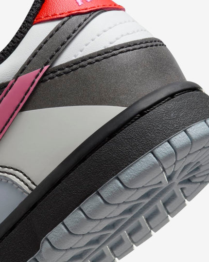 ZAPATILLA UNISEX NIKE DUNK LOW SE (GS)