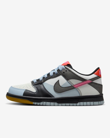 ZAPATILLA UNISEX NIKE DUNK LOW SE (GS)