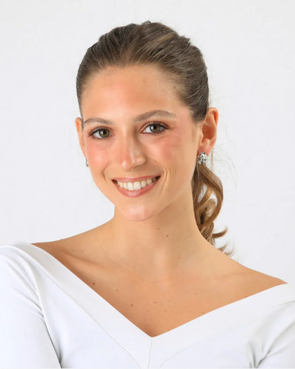 Aro Humana Llana HUMANA en color plateado.