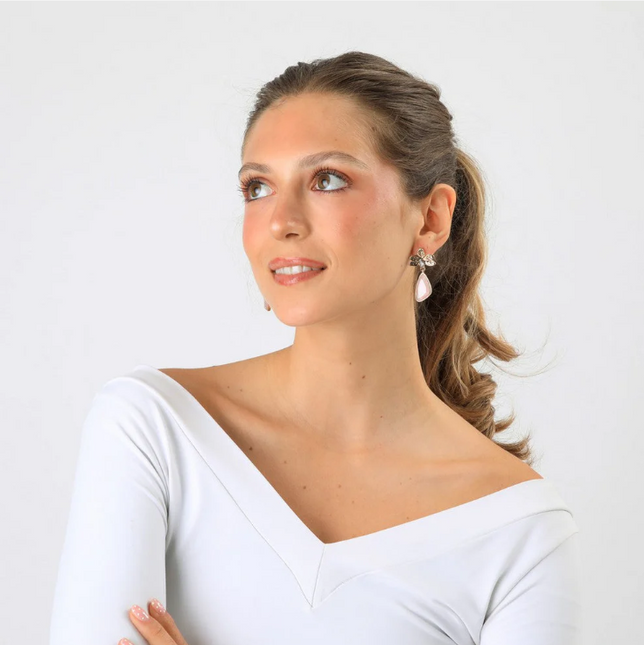 Aro Humana Bina HUMANA en color dorado.