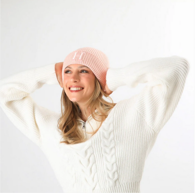 Gorro Humana HUMANA en color pink.