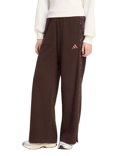 Pantalón de buzo Adidas W Aop 3s Ft Pt en color café