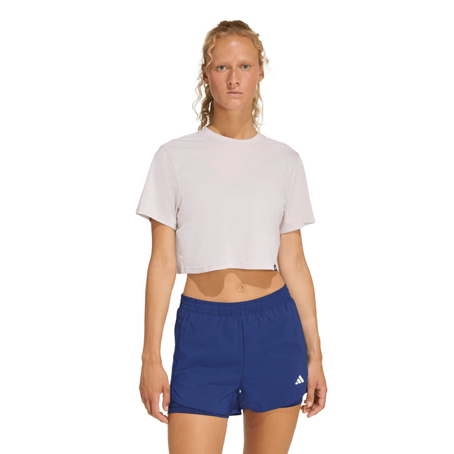 Polera Adidas Pwr G T en color púrpura hielo.