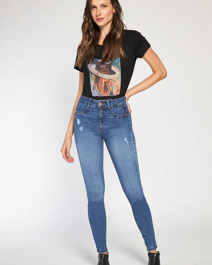 POLERA AMALIA SOMBRERO BASE