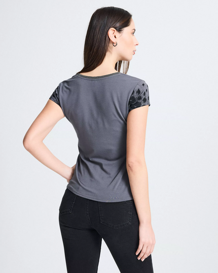 POLERA J.J.O AJUSTADA