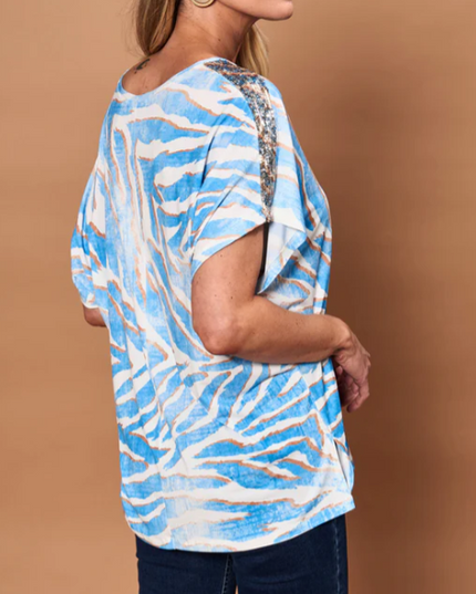 POLERA GIVE S/M ESTAMPADA APLIC. HOMB