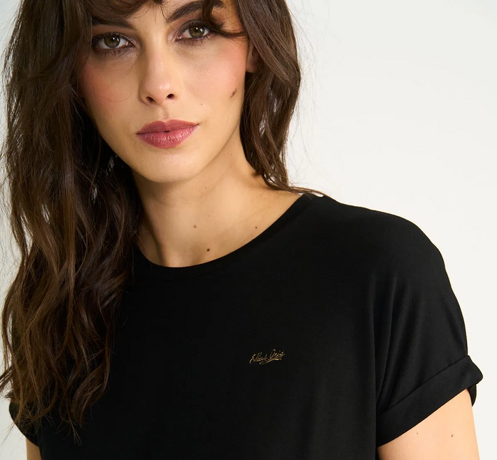 POLERA ELLUS TIMELESS ROUND NECK FRONT LOGO