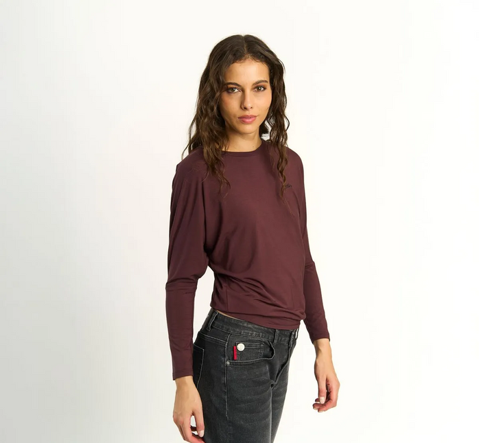 POLERA ELLUS BATWING FRONT HOTFIX LOGO