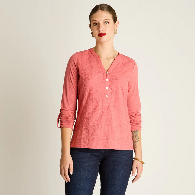 Polera WEEKEND Polera Weekend en color rosado.