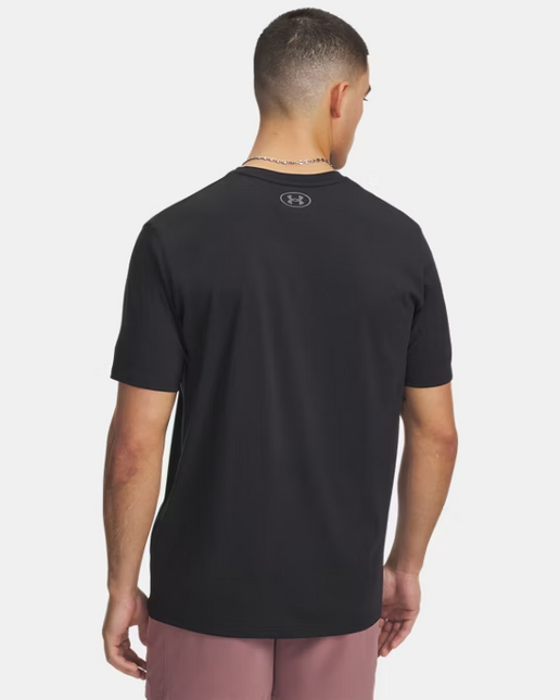 POLERA UNDER ARMOUR PJT RCK PAYOFF GRAPHIC