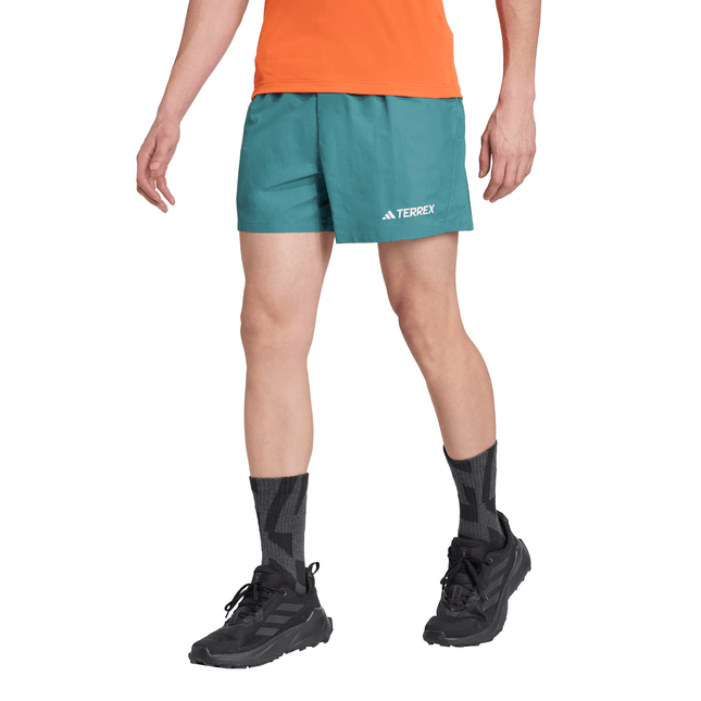 SHORT TERREX MT