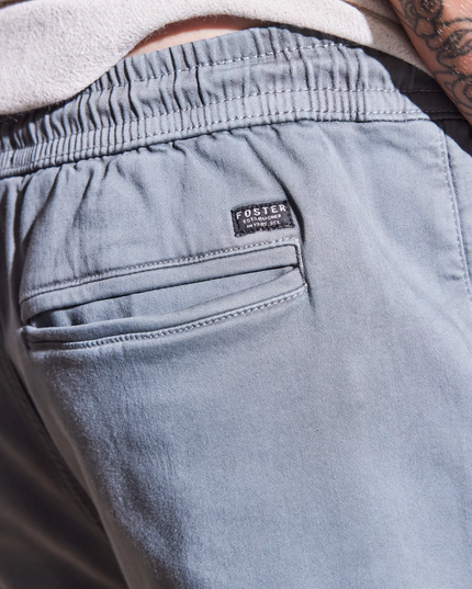 BERMUDA FOSTER PULL ON COLORES