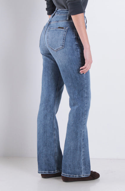 JEANS WADOS RECTO TIRO ALTO