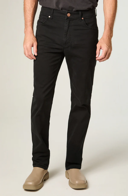 Pantalón Wrangler Greensboro en color negro