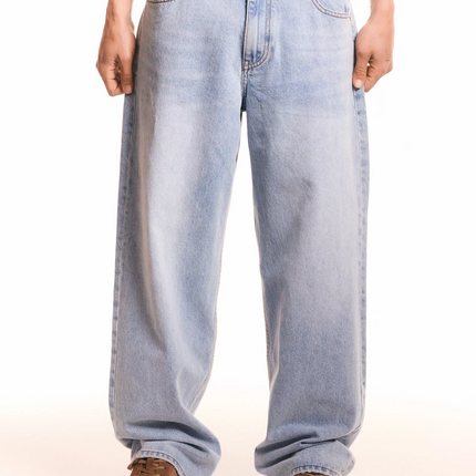 Jeans Foster Baggy en color azul claro