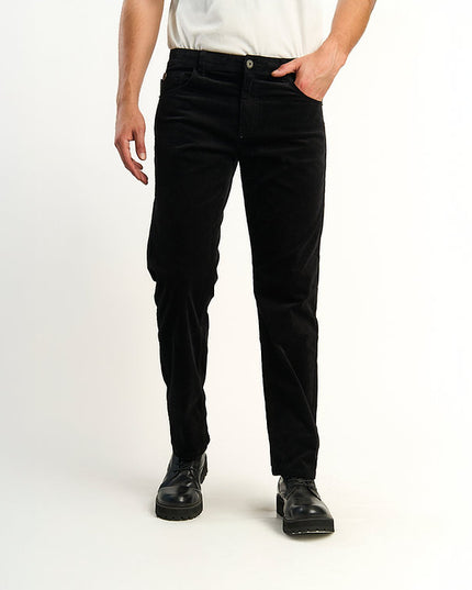 Pantalón ELLUS Pantalon Ellus Cotele Straight en color negro.