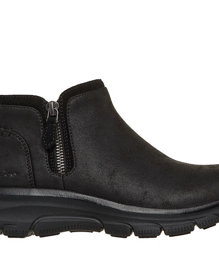Botín SKECHERS Botin Skechers Easy Going en color negro.
