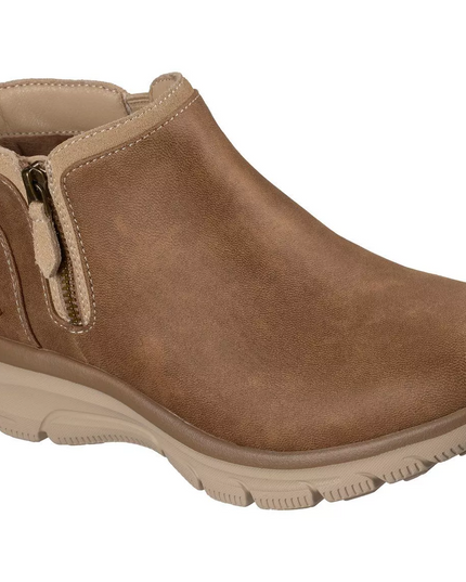 Botín SKECHERS Botin Skechers Easy Going en color chestnut.