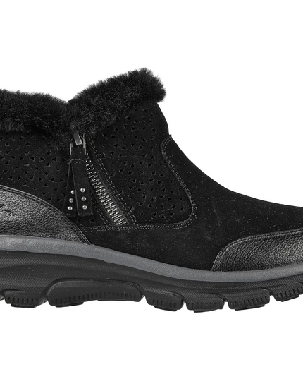 Botín SKECHERS Botin Skechers Easy Going en color negro.