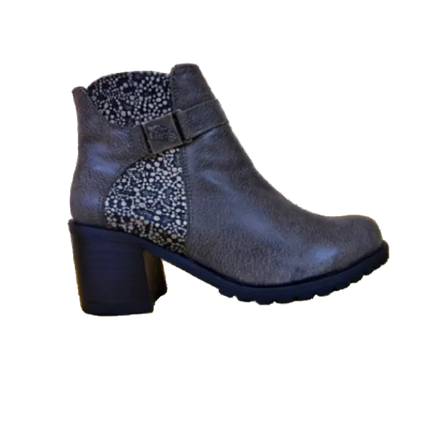 Accesorio HEBLES botin hebles cabra rospo en color moro