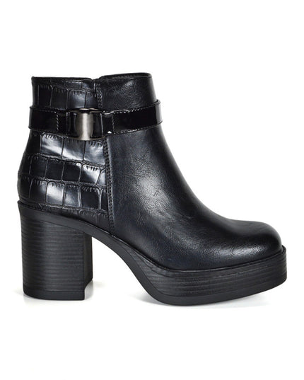 BOTIN BEGOÑA ELUDH BEGOÑA en color negro.