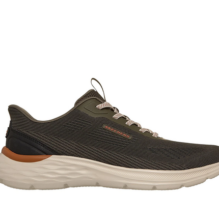 Zapatilla Skechers Garner en color verde oliva