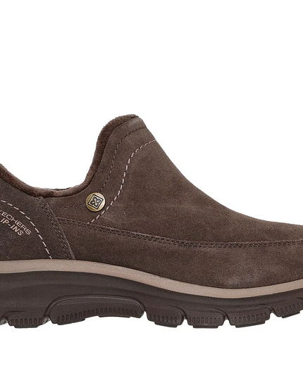 Prenda SKECHERS Zapato Skechers Easy Going en color chocolate.