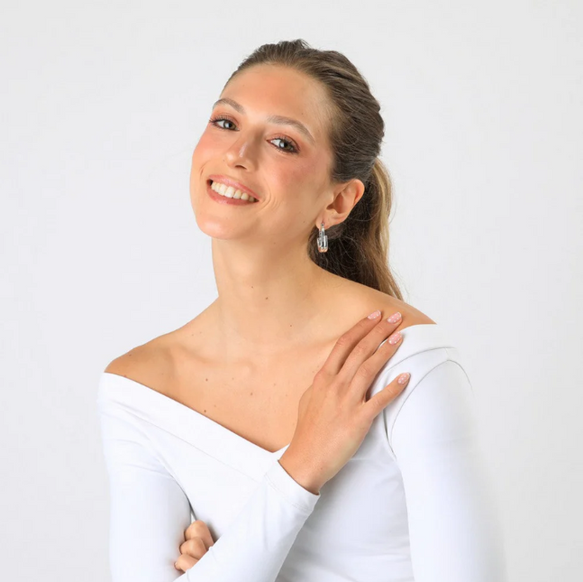 Aro Humana Nele HUMANA en color plateado.