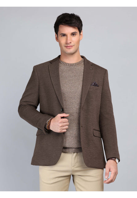 Blazer ARROW Blazer Arrow Knit en color café.