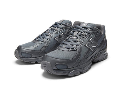 ZAPATILLA UNISEX NEW BALANCE 740