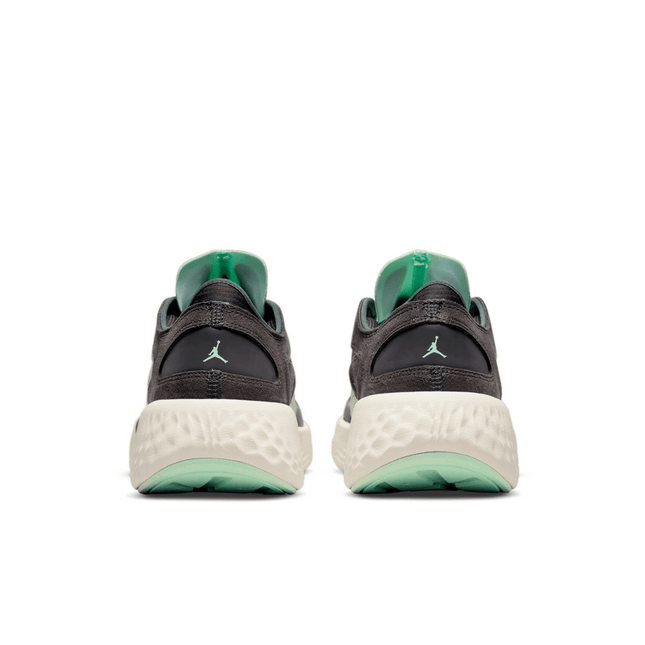 ZAPATILLA NIKE JORDAN DELTA 3 LOW