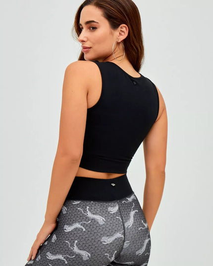 CROP J.J.O TOP SM CUT OUT DELANTERO Y GRAFIC