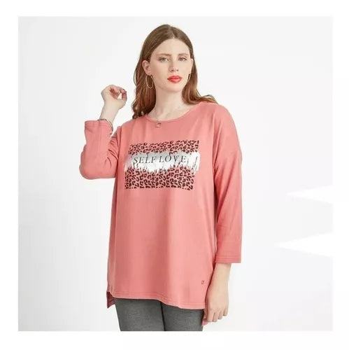 POLERA CURVI HIGH & LOW CON ESTAMPADO - MAWI