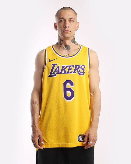 POLERA NIKE X LEBRON JAMES LOS ANGELES LAKERS ICON EDITION 22/23 - MAWI