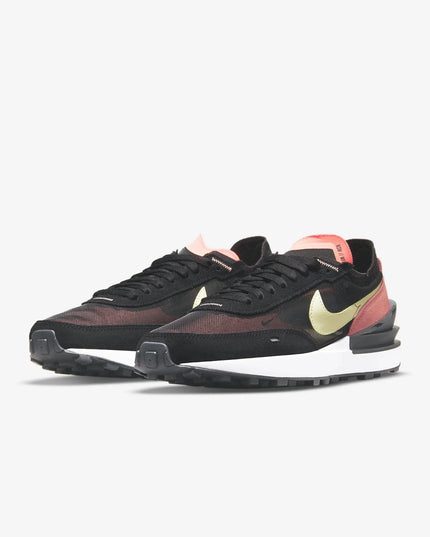 ZAPATILLA NIKE WAFFLE ONE - MAWI