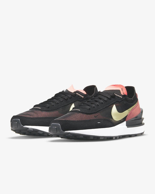 ZAPATILLA NIKE WAFFLE ONE - MAWI